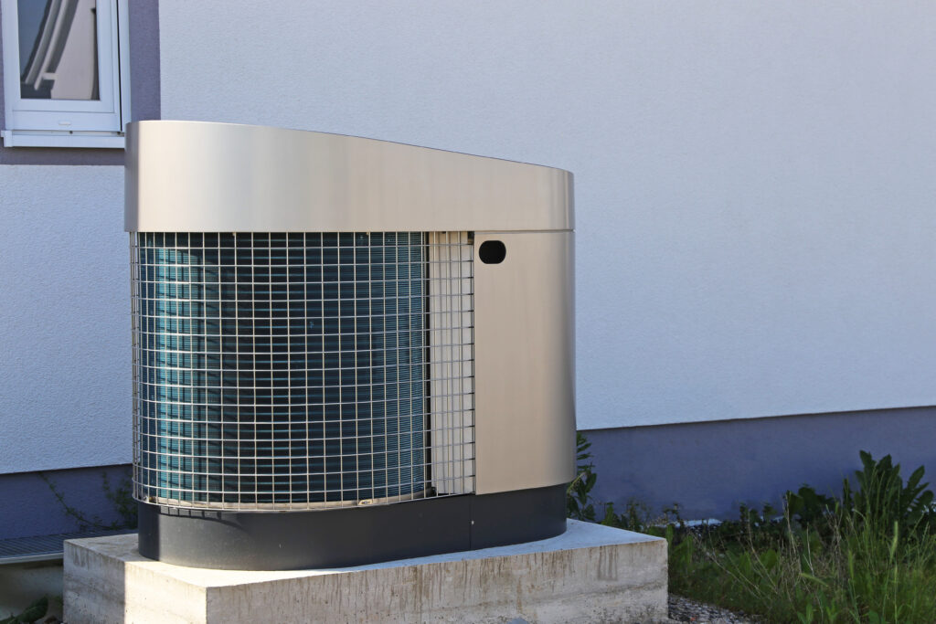 Luft-vatten värmepump för uppvärmning av Attefallshus